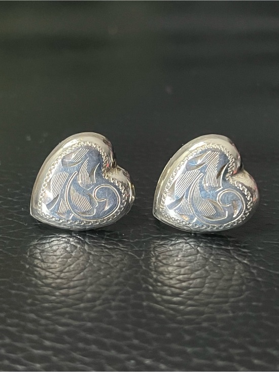 Maison Birks Jewelry - Vintage Birks Sterling Silver Heart Stud Screw Back Earrings - Engraved